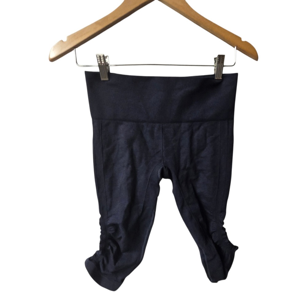 šLululemon In Theā Flow Crop Blue - Picture 2 of 6
